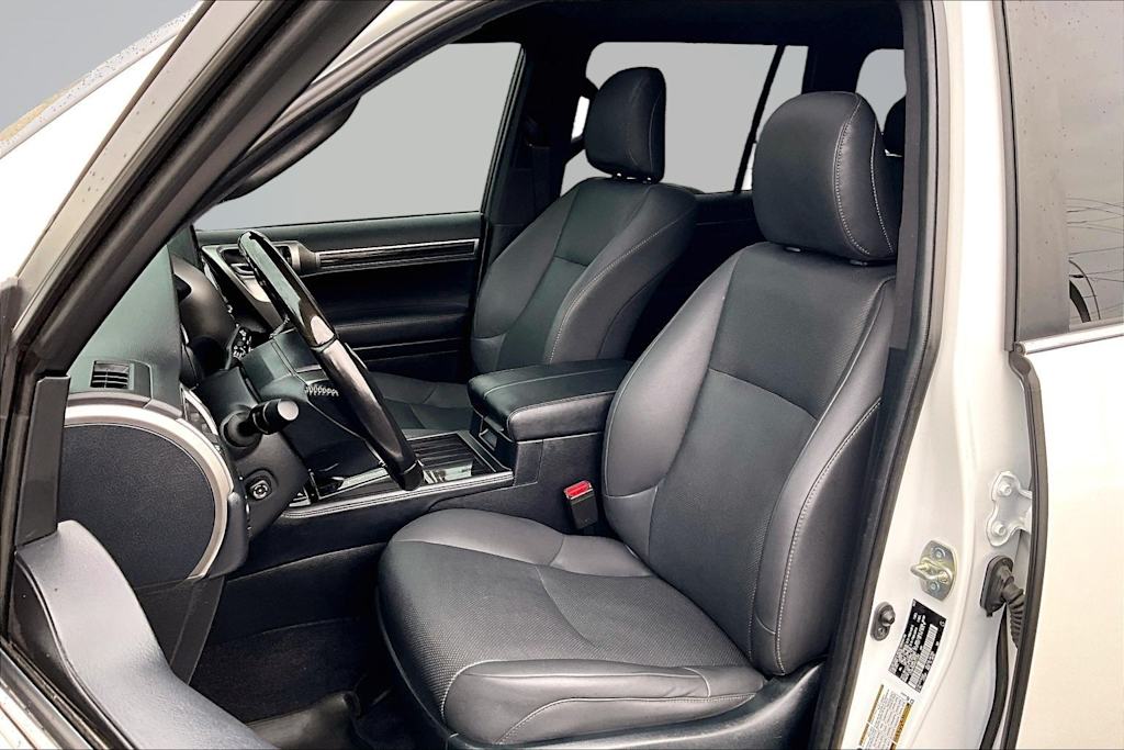 Thumbnail: 2022 Lexus GX - 10