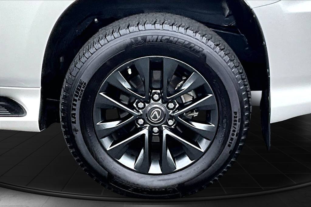 Thumbnail: 2022 Lexus GX - 36