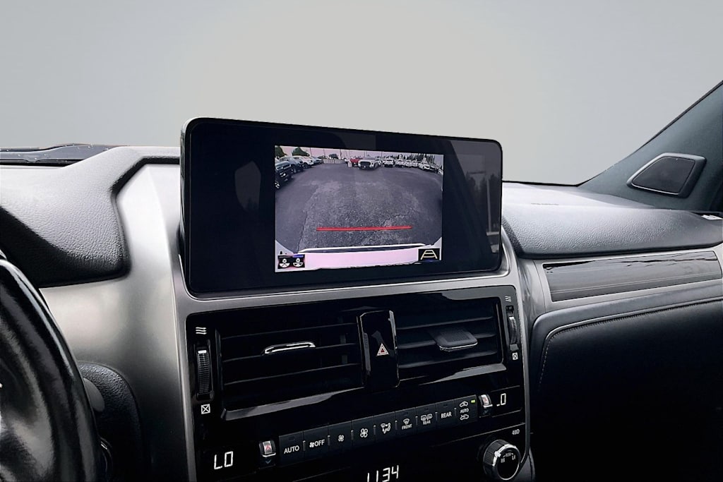 Thumbnail: 2022 Lexus GX - 27