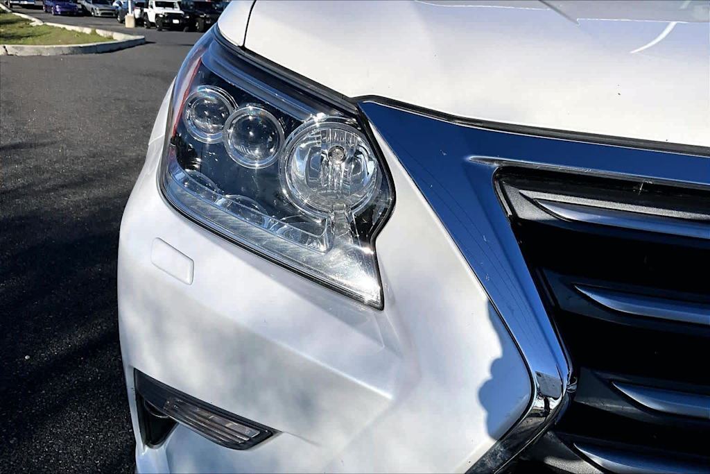 Thumbnail: 2019 Lexus GX - 31