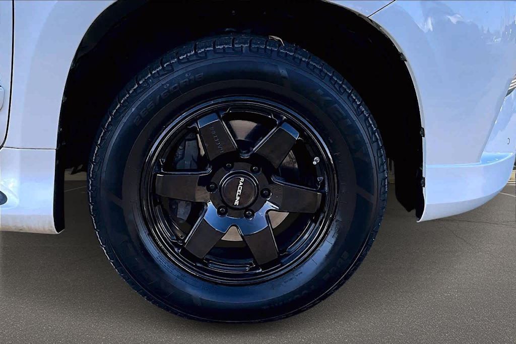 Thumbnail: 2019 Lexus GX - 34