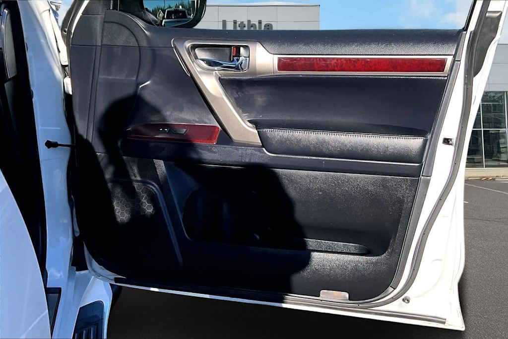 Thumbnail: 2019 Lexus GX - 29