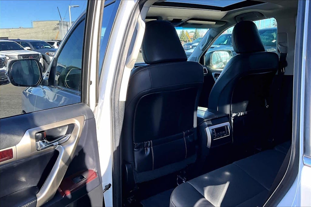 Thumbnail: 2019 Lexus GX - 13