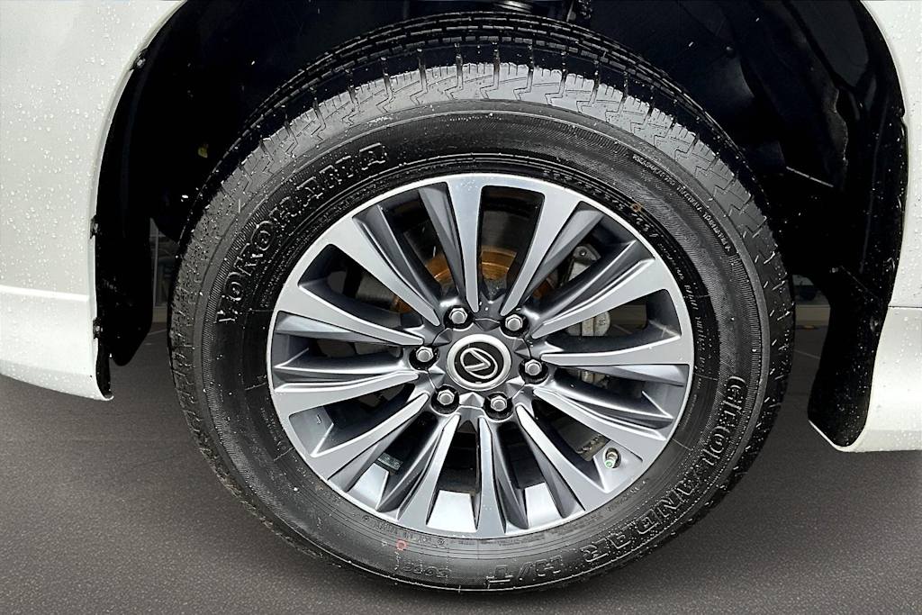 Thumbnail: 2023 Lexus GX - 8