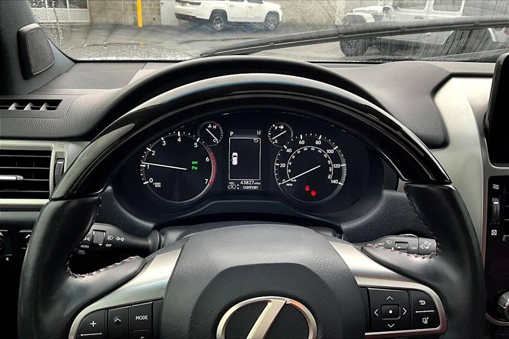 Thumbnail: 2023 Lexus GX - 18