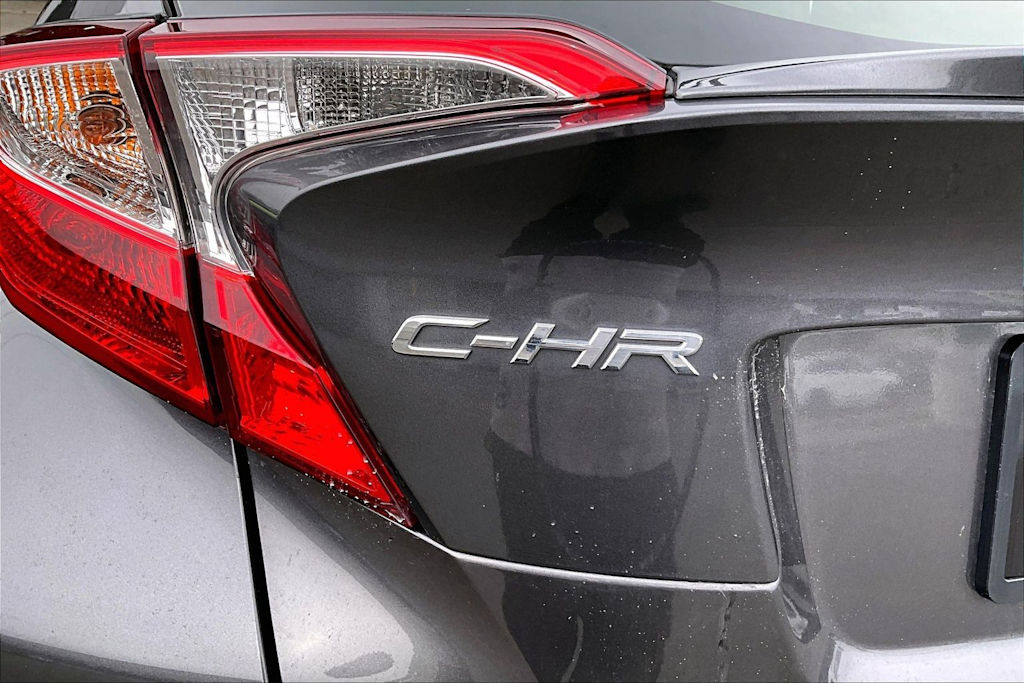 Thumbnail: 2022 Toyota C-HR - 7