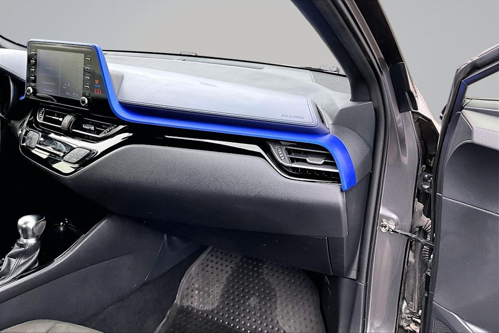 Thumbnail: 2022 Toyota C-HR - 24
