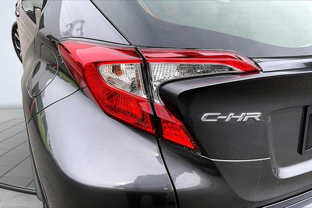Thumbnail: 2022 Toyota C-HR - 32