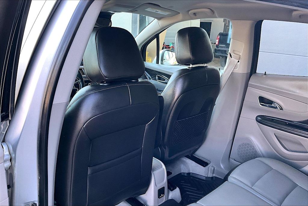Thumbnail: 2015 Buick Encore - 13