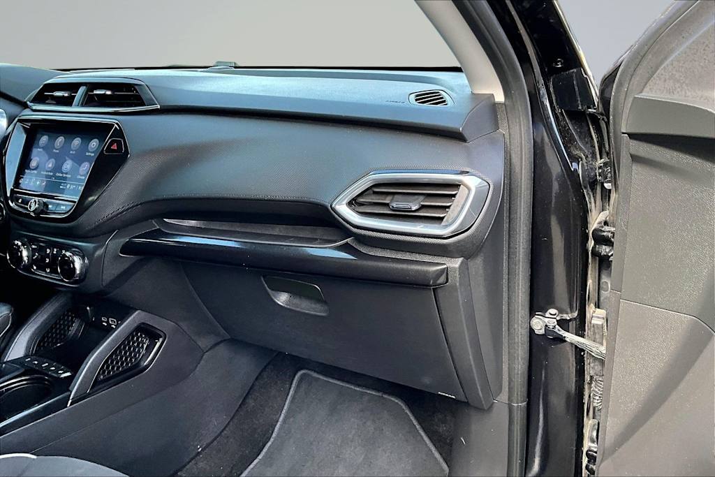 Thumbnail: 2023 Chevrolet TrailBlazer - 25