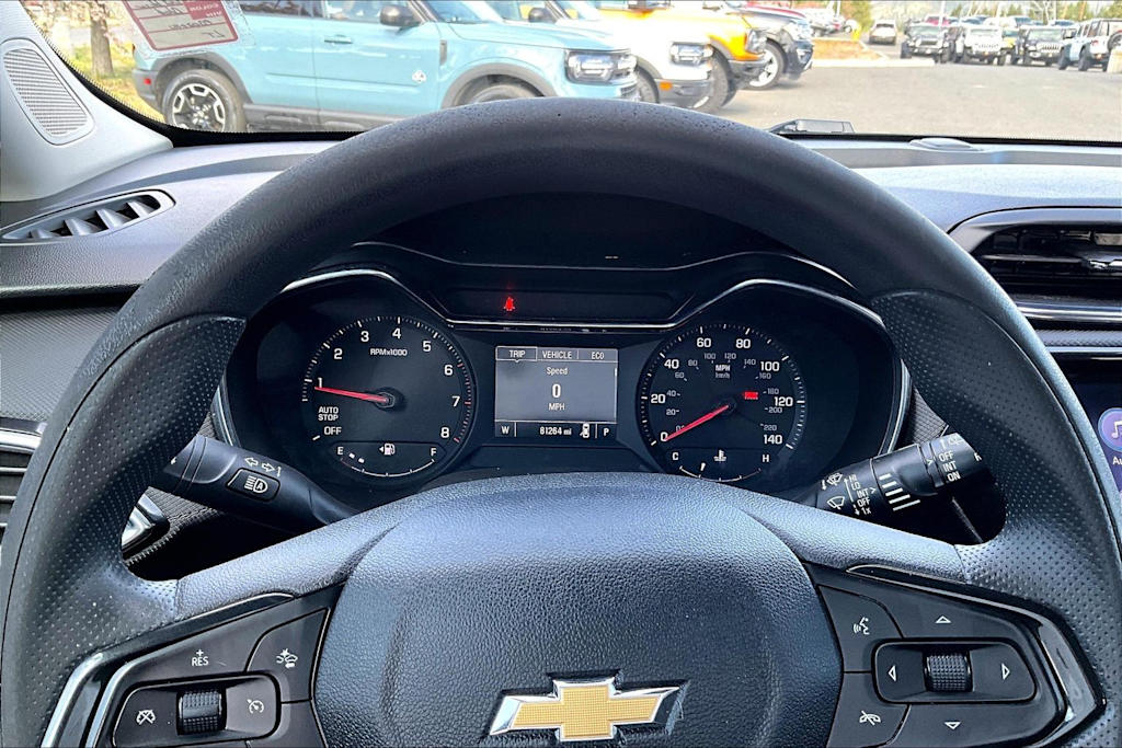 Thumbnail: 2023 Chevrolet TrailBlazer - 18