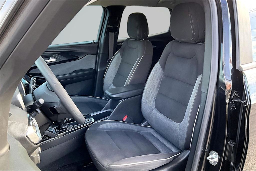 Thumbnail: 2023 Chevrolet TrailBlazer - 11