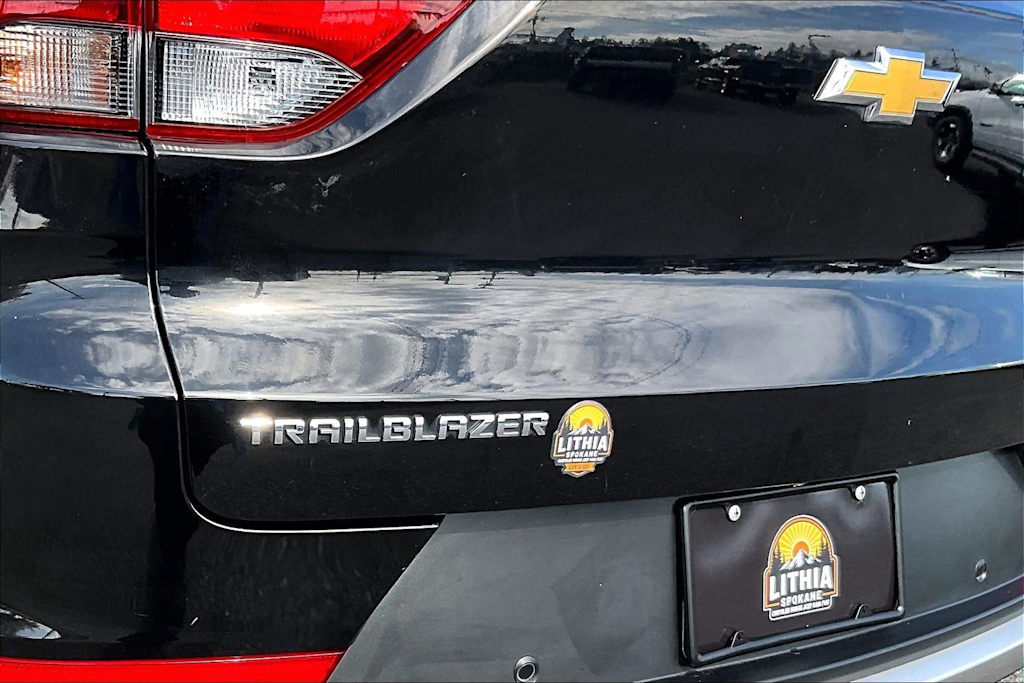 Thumbnail: 2023 Chevrolet TrailBlazer - 7