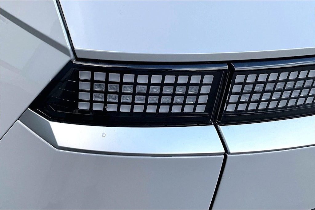 Thumbnail: 2024 Hyundai Ioniq 5 - 31