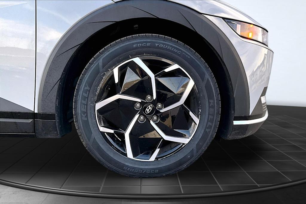 Thumbnail: 2024 Hyundai Ioniq 5 - 33