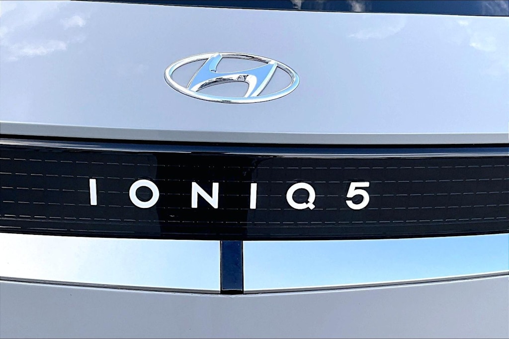 Thumbnail: 2024 Hyundai Ioniq 5 - 7