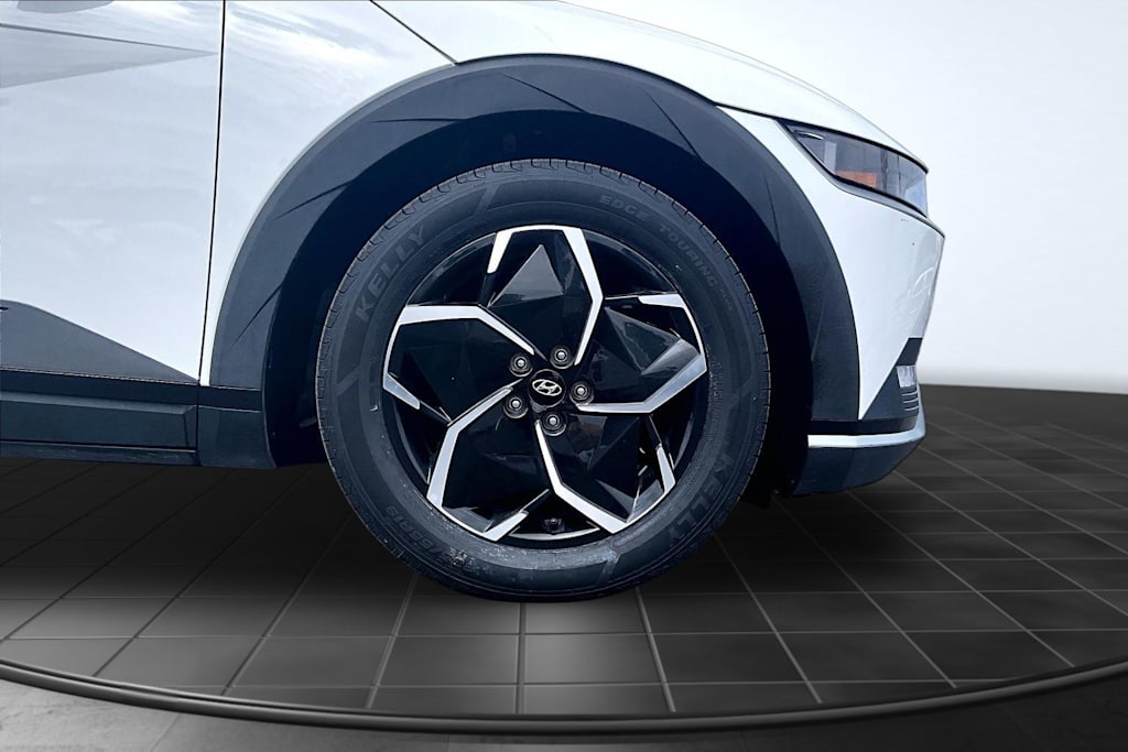 Thumbnail: 2023 Hyundai Ioniq 5 - 34
