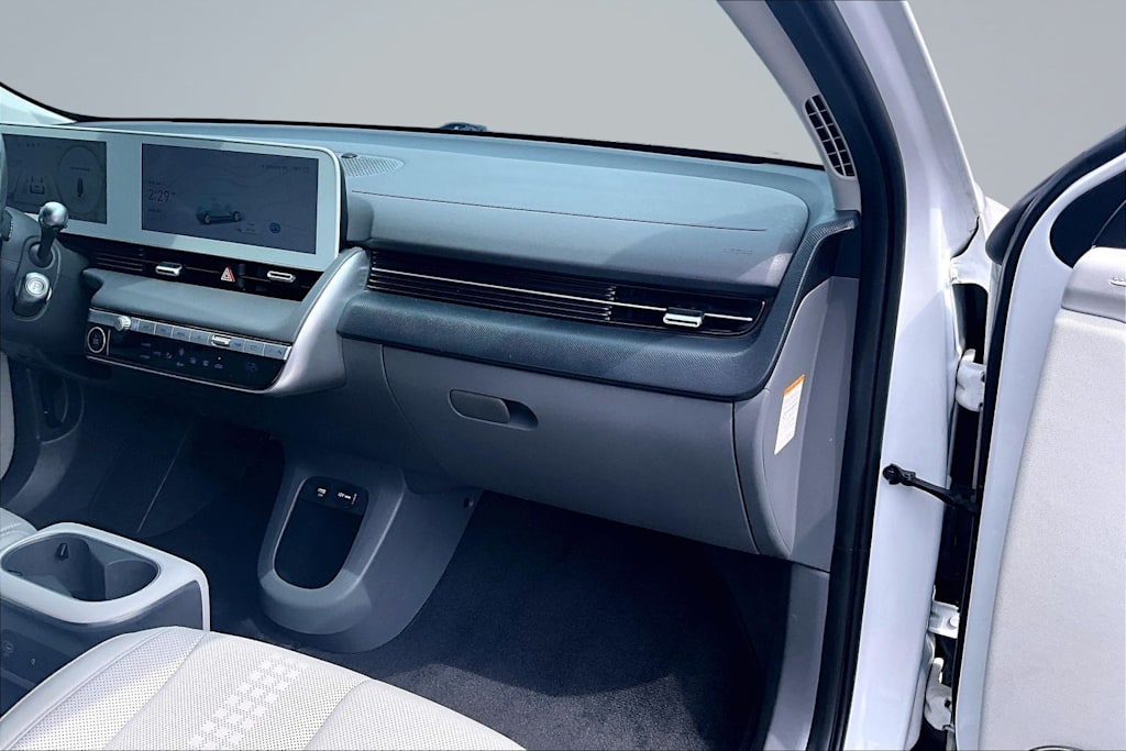 Thumbnail: 2023 Hyundai Ioniq 5 - 24
