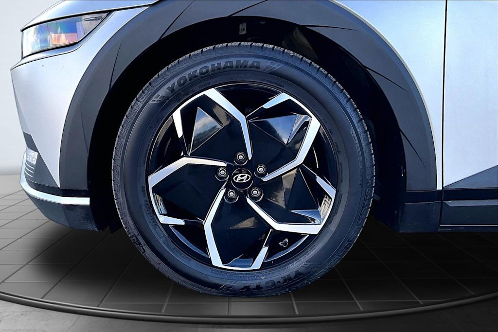 Thumbnail: 2023 Hyundai Ioniq 5 - 8