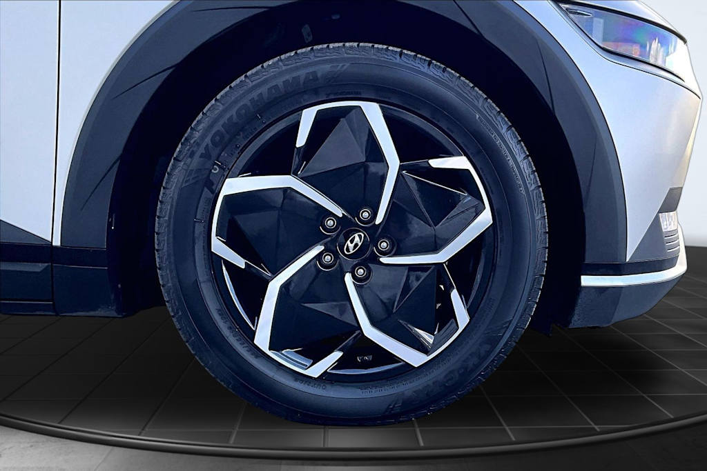 Thumbnail: 2023 Hyundai Ioniq 5 - 34