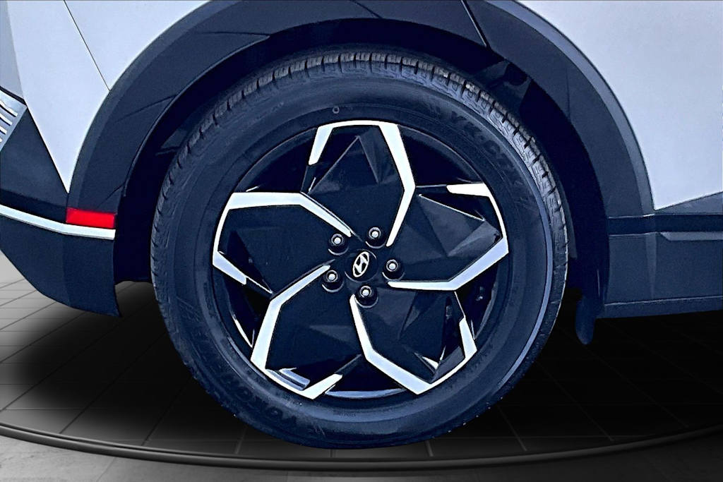 Thumbnail: 2023 Hyundai Ioniq 5 - 36