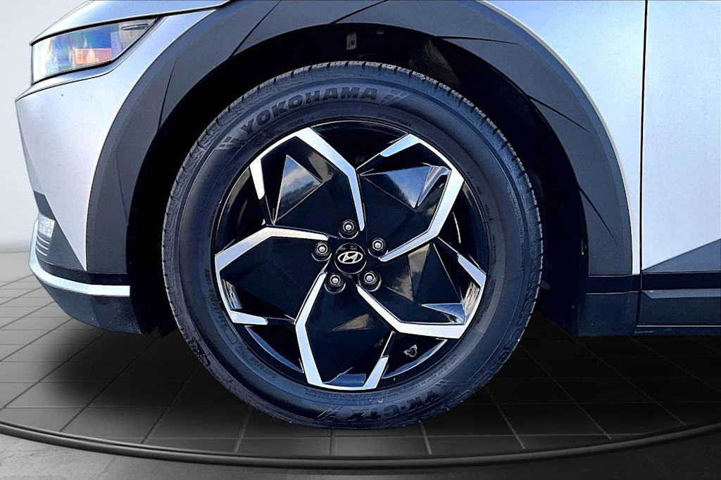 Thumbnail: 2023 Hyundai Ioniq 5 - 8
