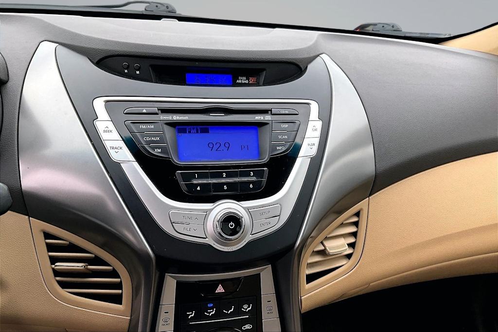 Thumbnail: 2012 Hyundai Elantra - 16
