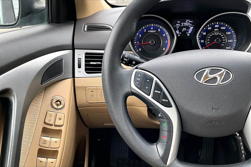 Thumbnail: 2012 Hyundai Elantra - 26