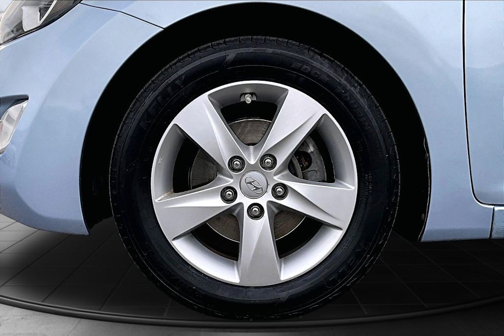 Thumbnail: 2012 Hyundai Elantra - 8