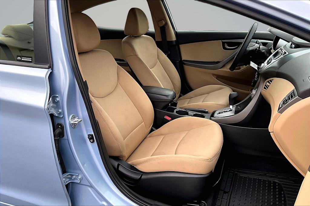 Thumbnail: 2012 Hyundai Elantra - 12