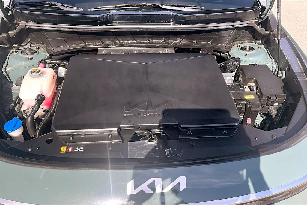Thumbnail: 2023 Kia Niro - 9