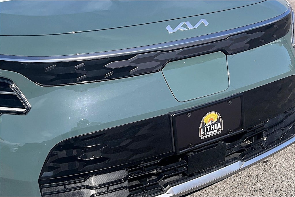 Thumbnail: 2023 Kia Niro - 33