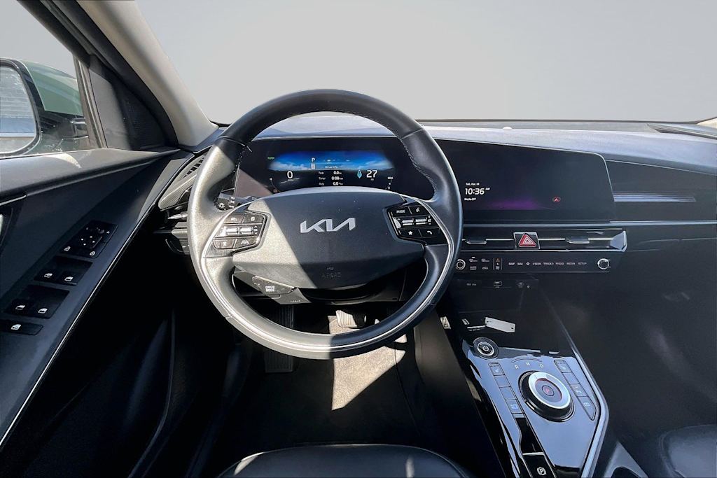 Thumbnail: 2023 Kia Niro - 14