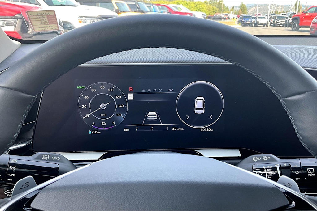 Thumbnail: 2024 Kia Niro - 17