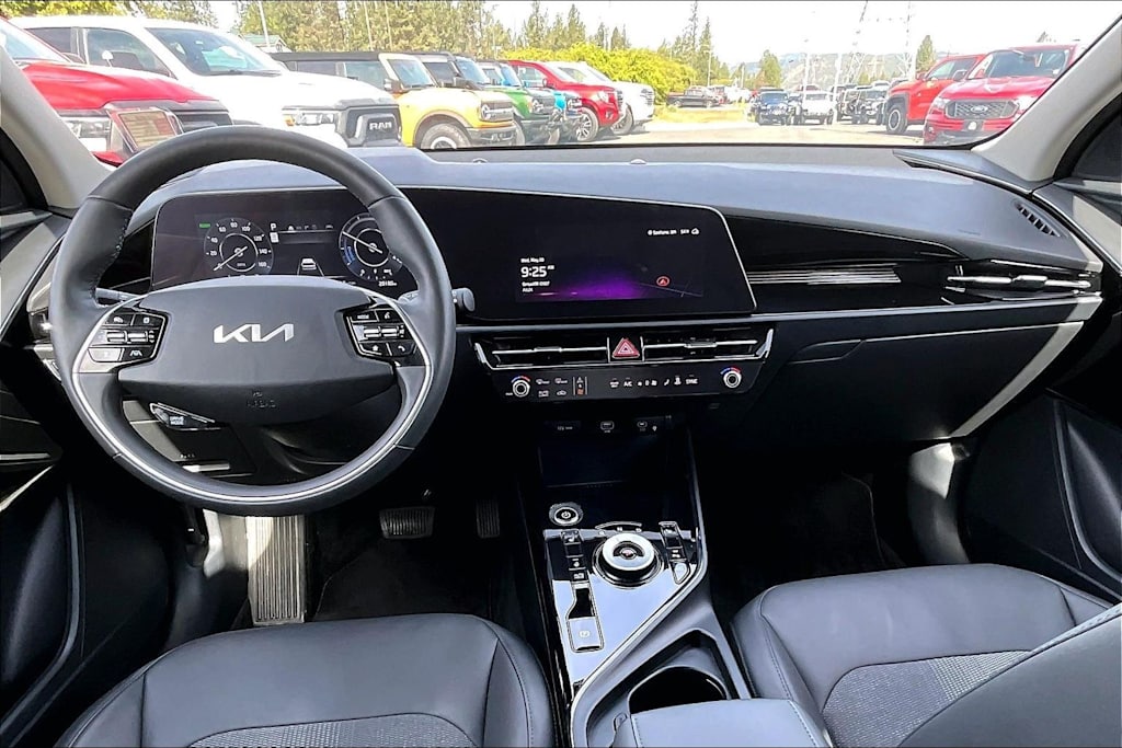 Thumbnail: 2024 Kia Niro - 10