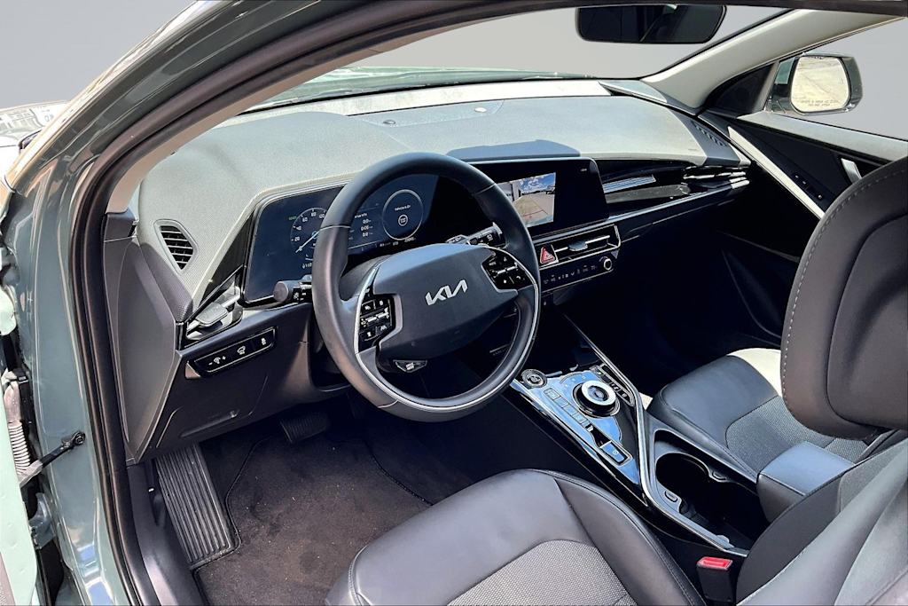 Thumbnail: 2023 Kia Niro - 2