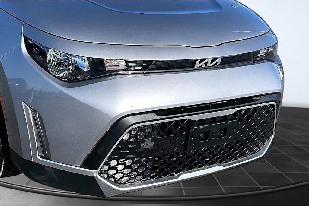 Thumbnail: 2023 Kia Soul - 6