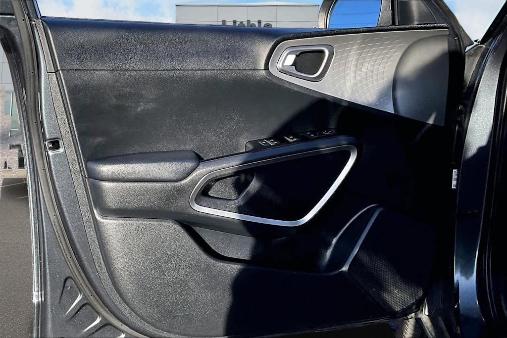 Thumbnail: 2023 Kia Soul - 29