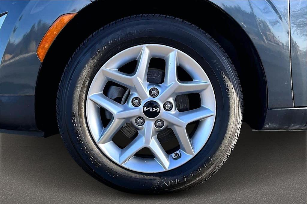 Thumbnail: 2023 Kia Soul - 8