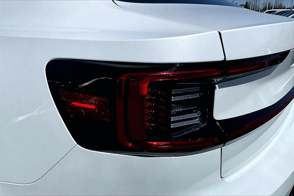2022 Polestar 2  27