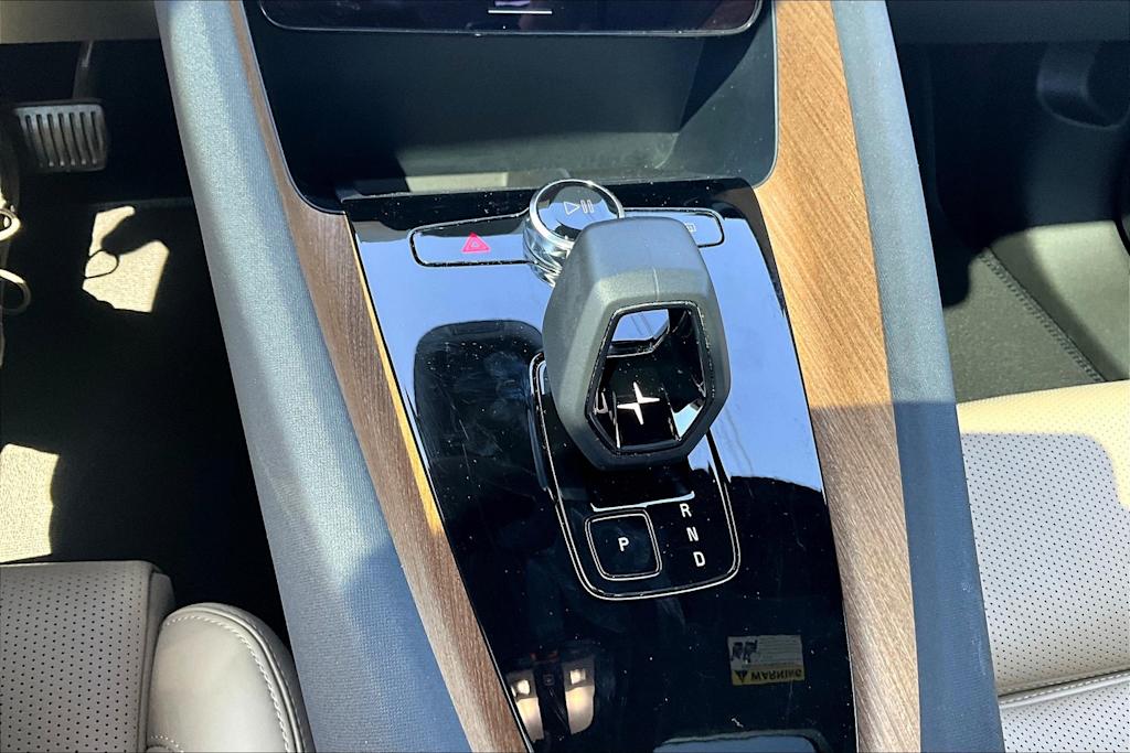 2022 Polestar 2  13