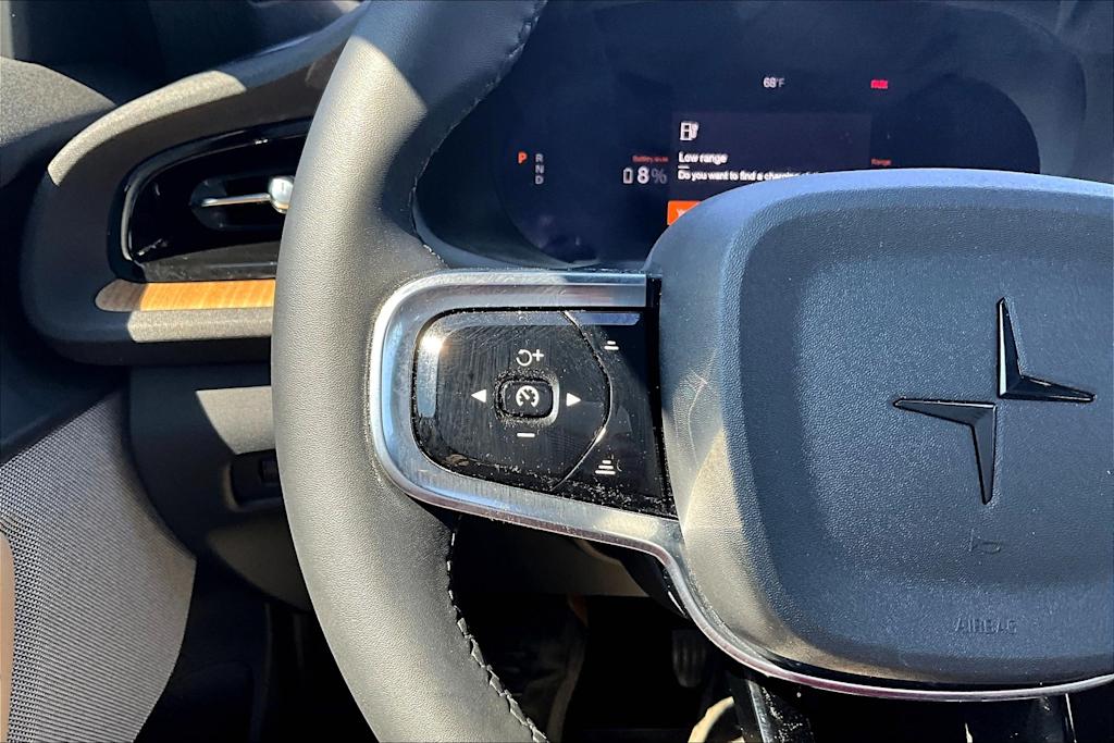 2022 Polestar 2  24