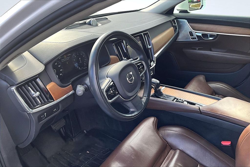 Thumbnail: 2018 Volvo S90 - 2