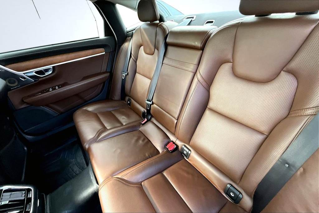 Thumbnail: 2018 Volvo S90 - 20