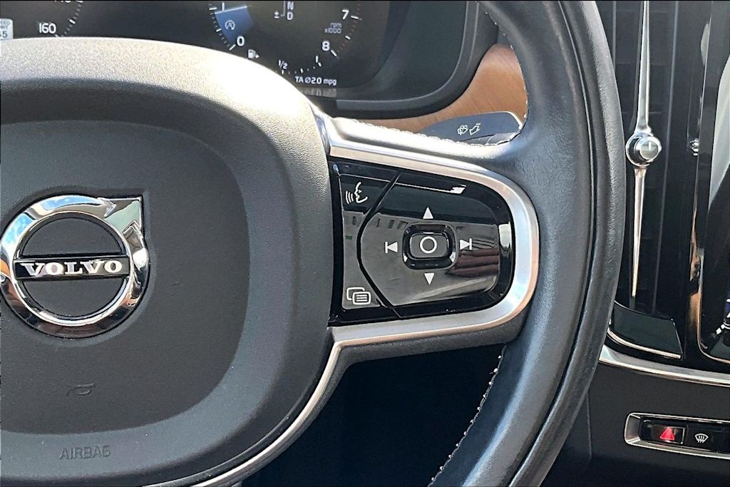 Thumbnail: 2018 Volvo S90 - 26