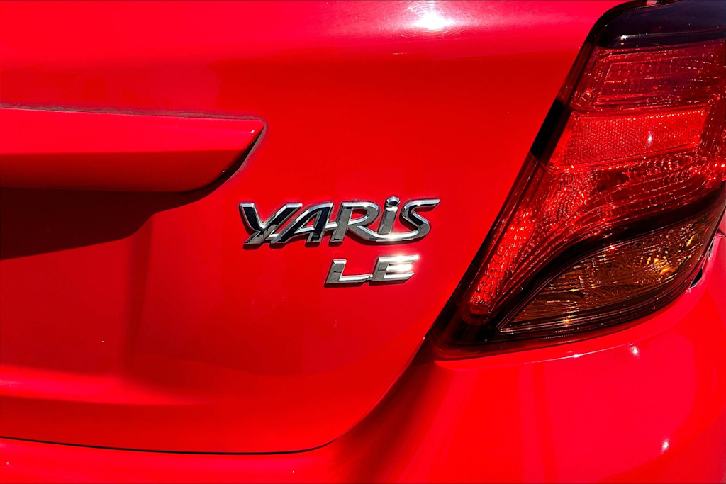 Thumbnail: 2016 Toyota Yaris - 6