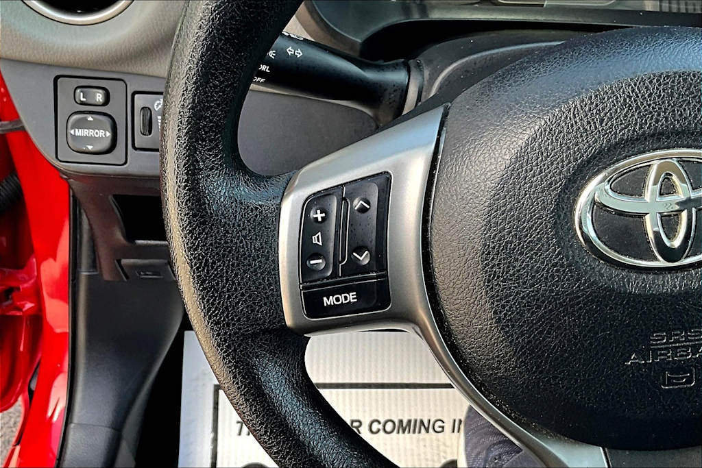 Thumbnail: 2016 Toyota Yaris - 22
