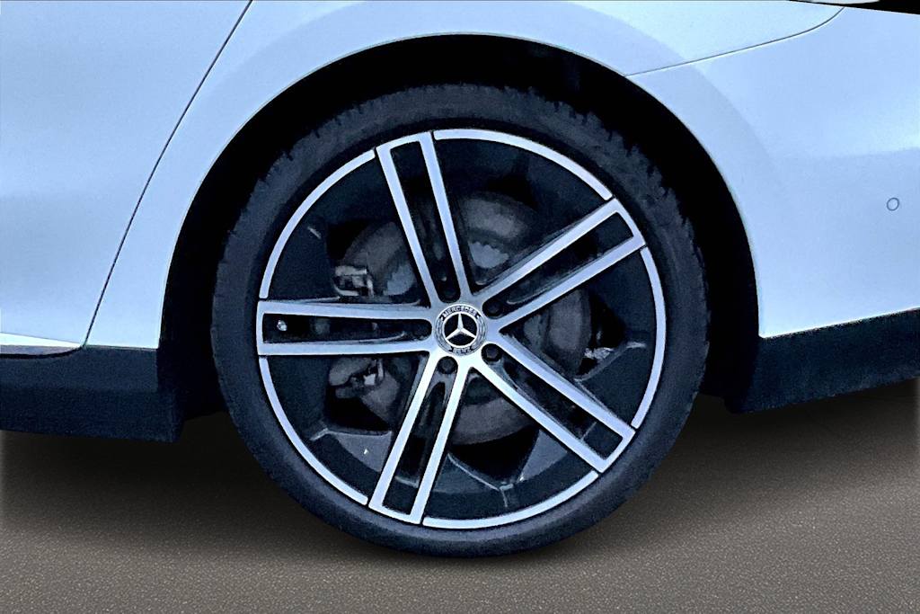 Thumbnail: 2024 Mercedes-Benz EQE - 35