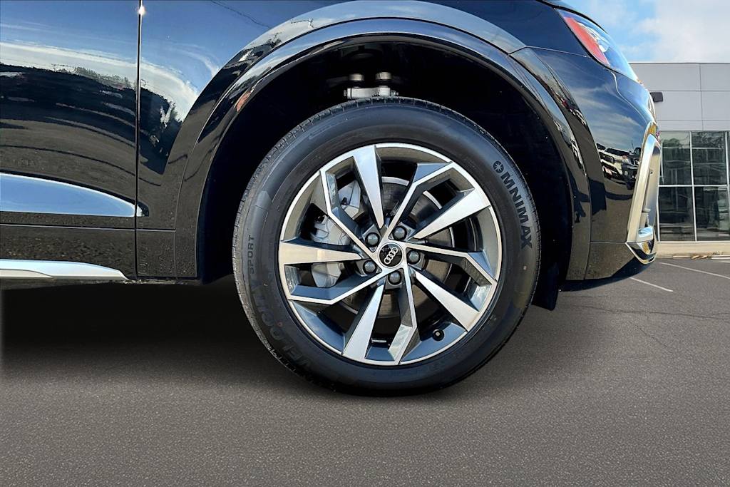 Thumbnail: 2023 Audi Q5 - 34