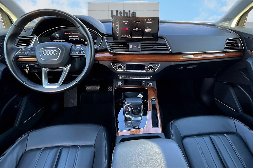 Thumbnail: 2023 Audi Q5 - 10